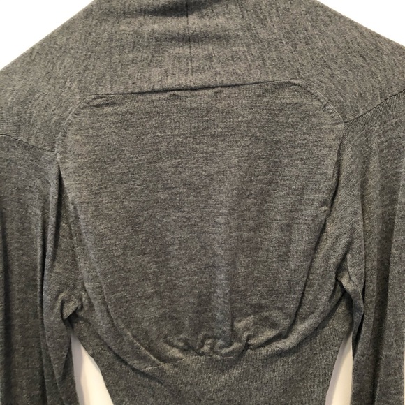 Express Grey V-Neck Sweater sz Small - Picture 6 of 6
